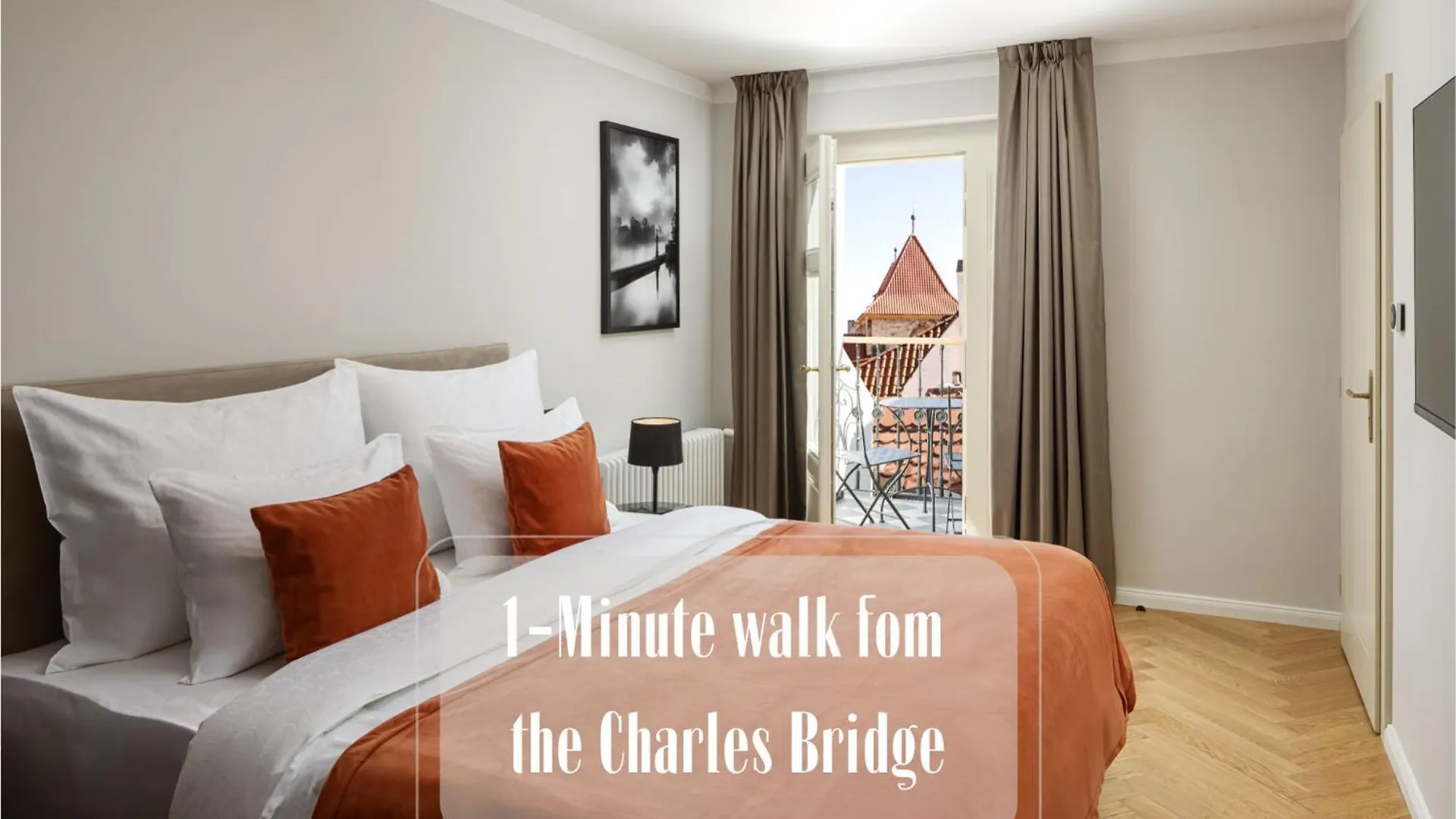 براغ The Bridge Residence By Little King