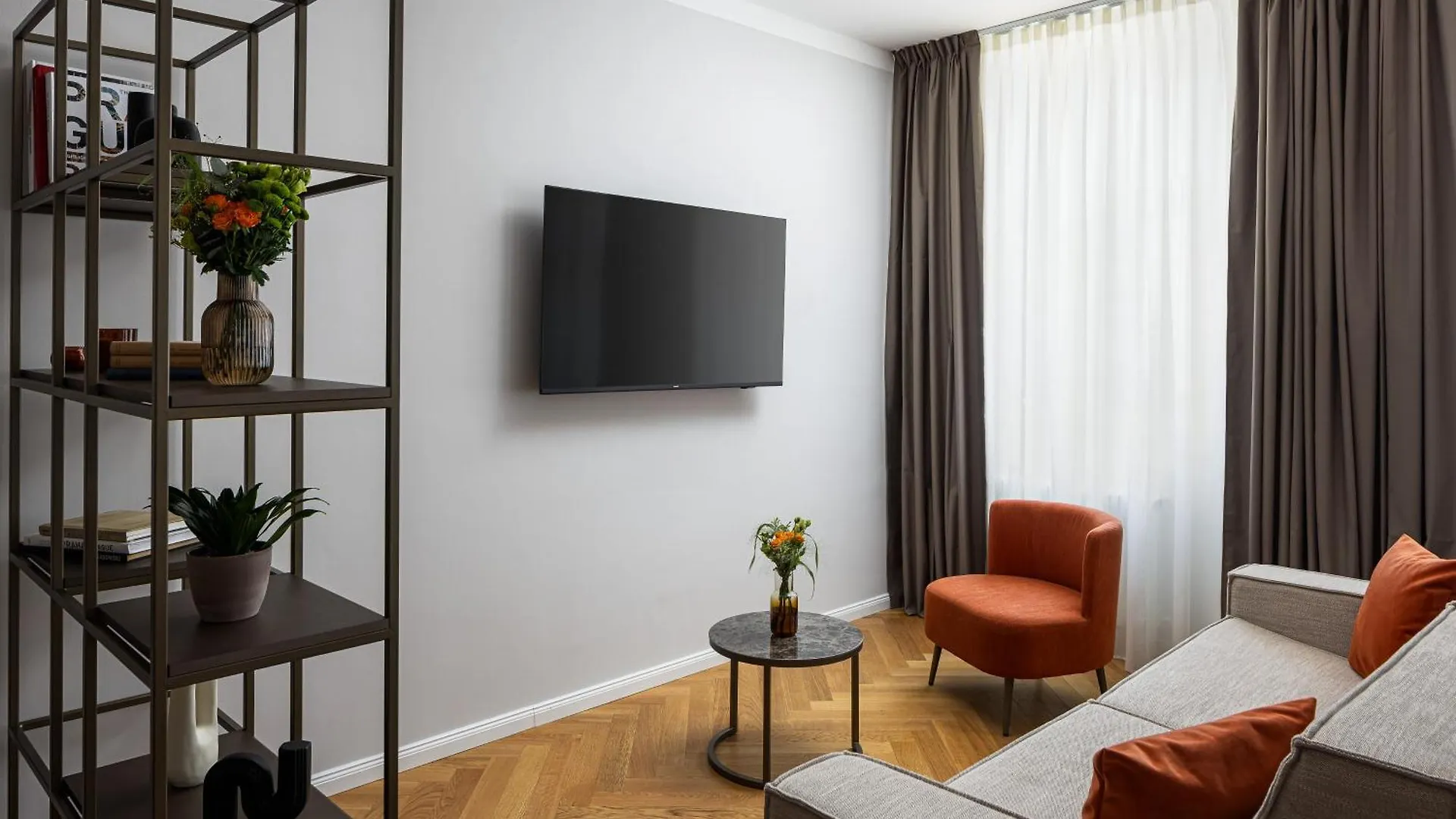 Apartahotel The Bridge Residence By Little King Praga